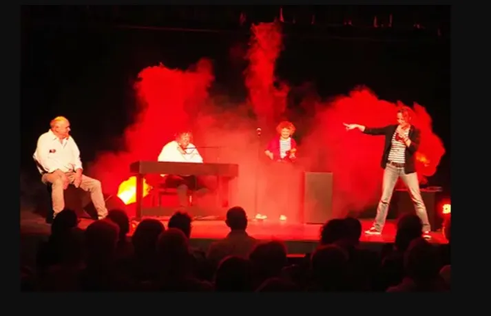 La Chaise Rouge: Le Cabaret des petits riens 2